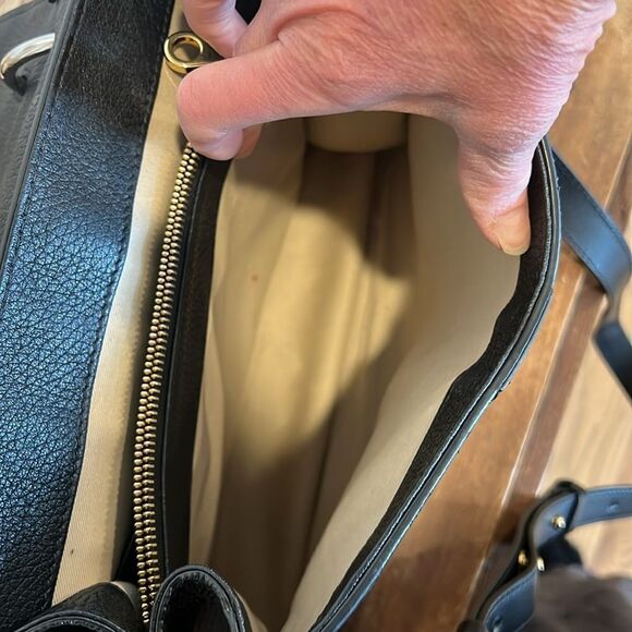 Chloe Aby Medium Leather Shoulder Bag - Picture 13 of 16